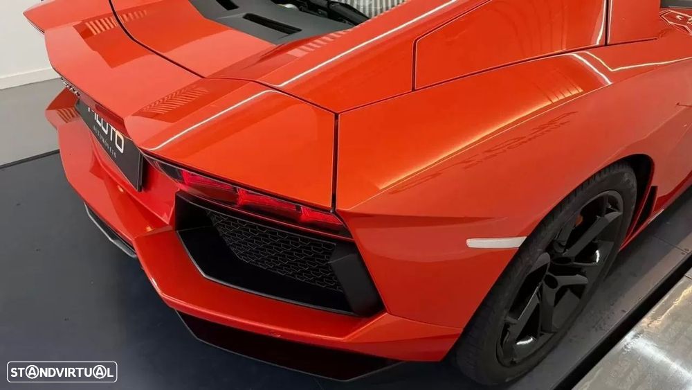 Lamborghini Aventador 6.5 V12 LP700-4 - 15