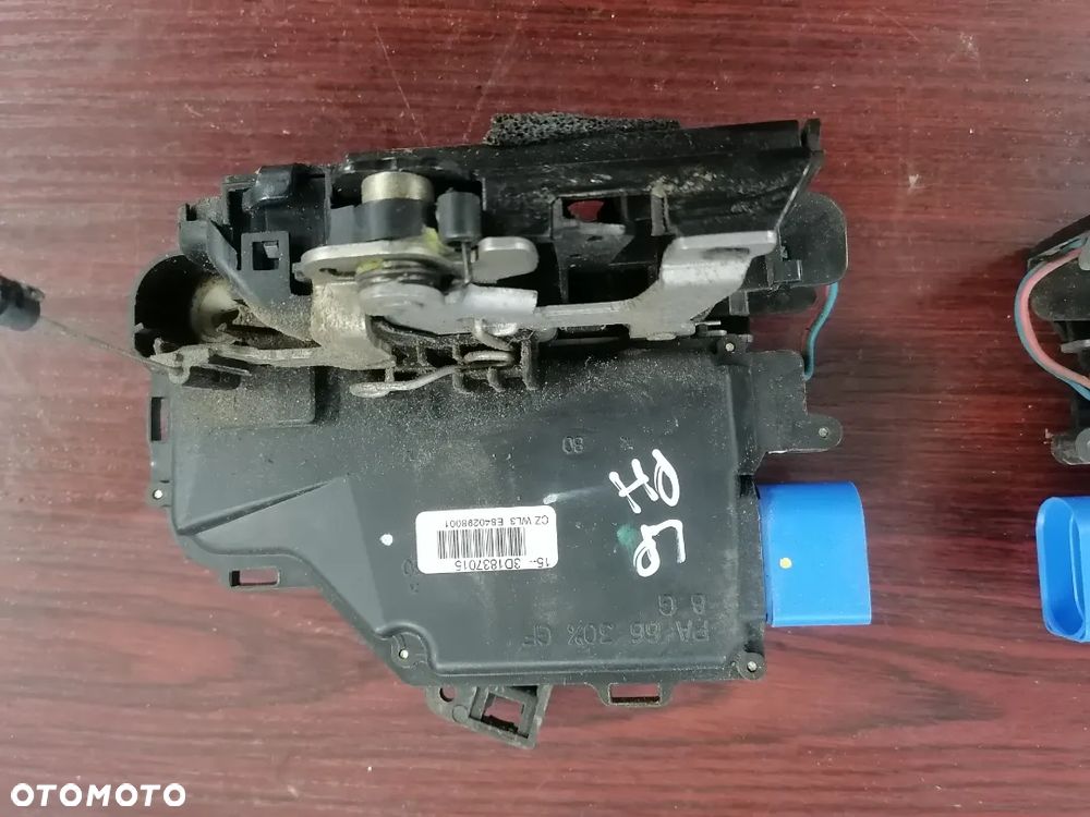 Zamek Drzwi Lewy/Prawy Przód Audi VW Skoda Seat 3D1837015 3D1837016 - 2