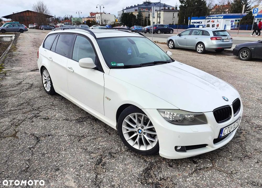 BMW Seria 3 320i - 8