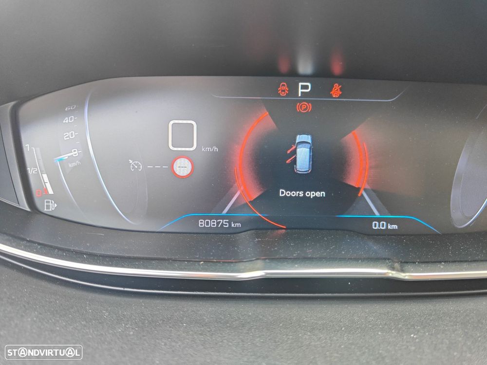 Peugeot 3008 1.2 PureTech Allure EAT8 - 12
