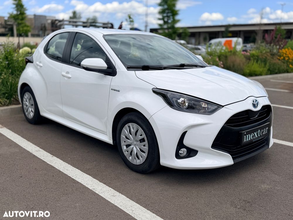 Toyota Yaris 1.5 VVT-i HSD Active - 3