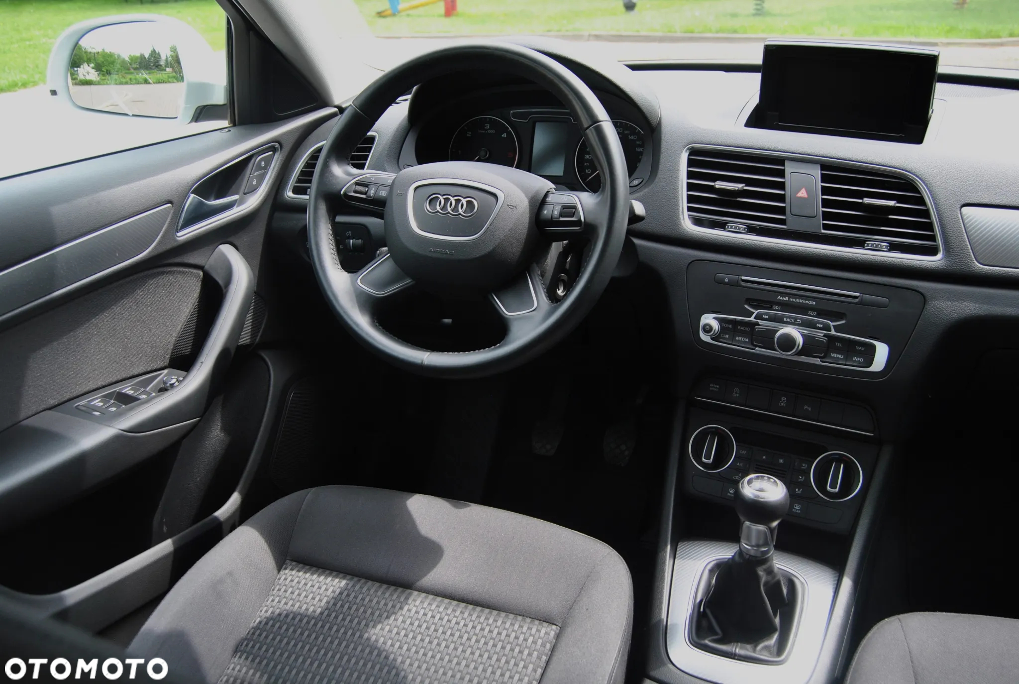 Audi Q3 2.0 TDI Design - 11