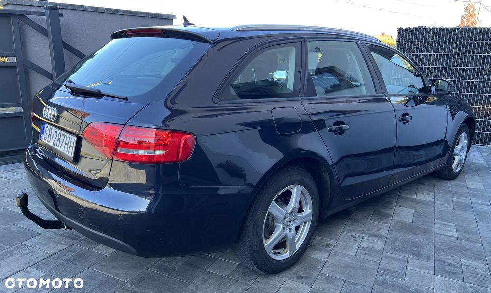 Audi A4 Avant - 4