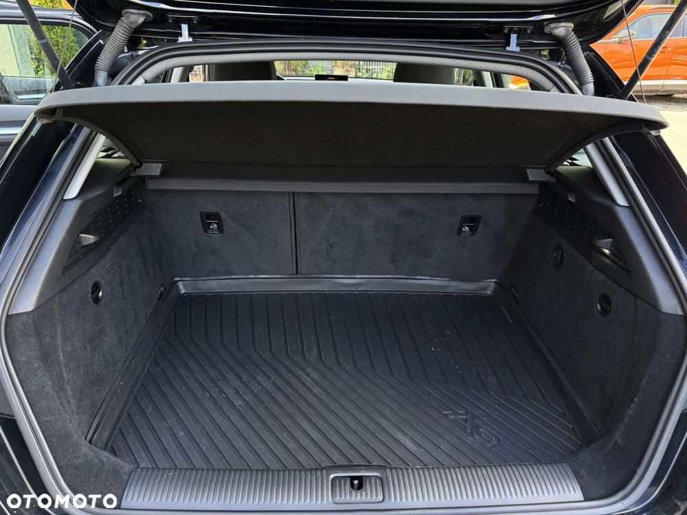 Audi A3 Sportback 2.0 TDI Ambiente - 32