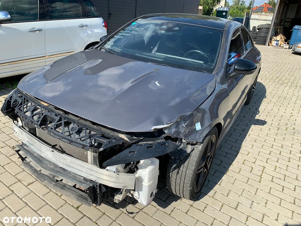 Mercedes-Benz CLA 250 4Matic 7G-DCT - 9
