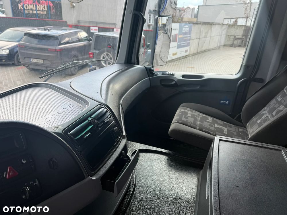 Mercedes-Benz 2641 - 14