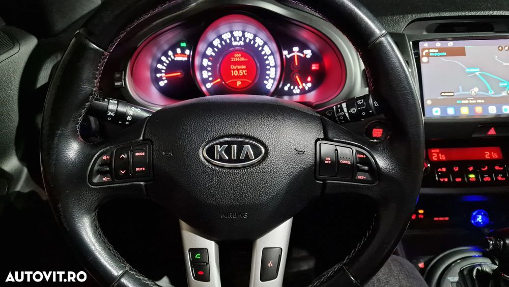 Kia Sportage 2.0 CRDI 184 4WD Automatik Fifa World Cup Edition - 23