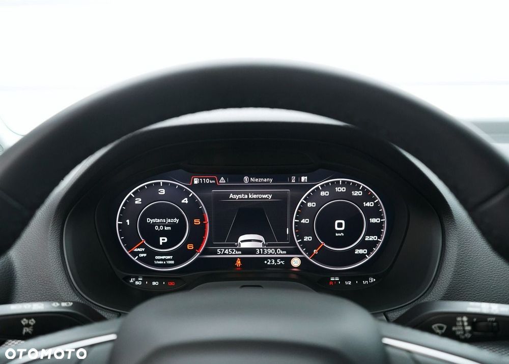 Audi Q2 - 18