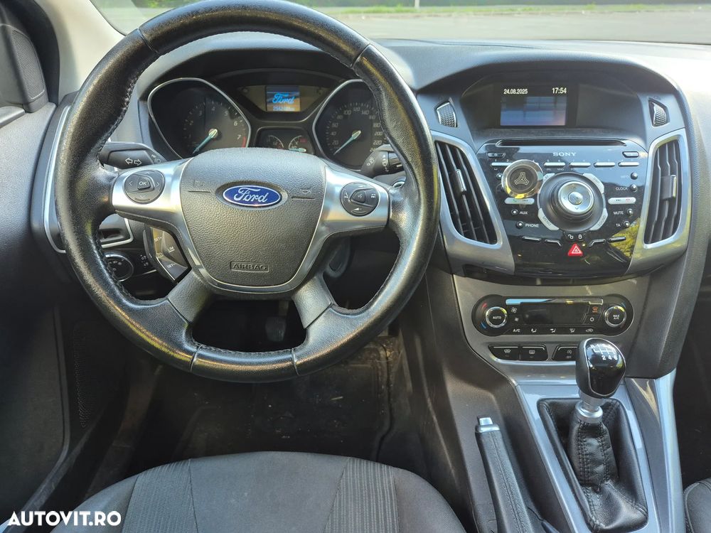 Ford Focus 1.6 Ecoboost Start Stop Titanium - 13