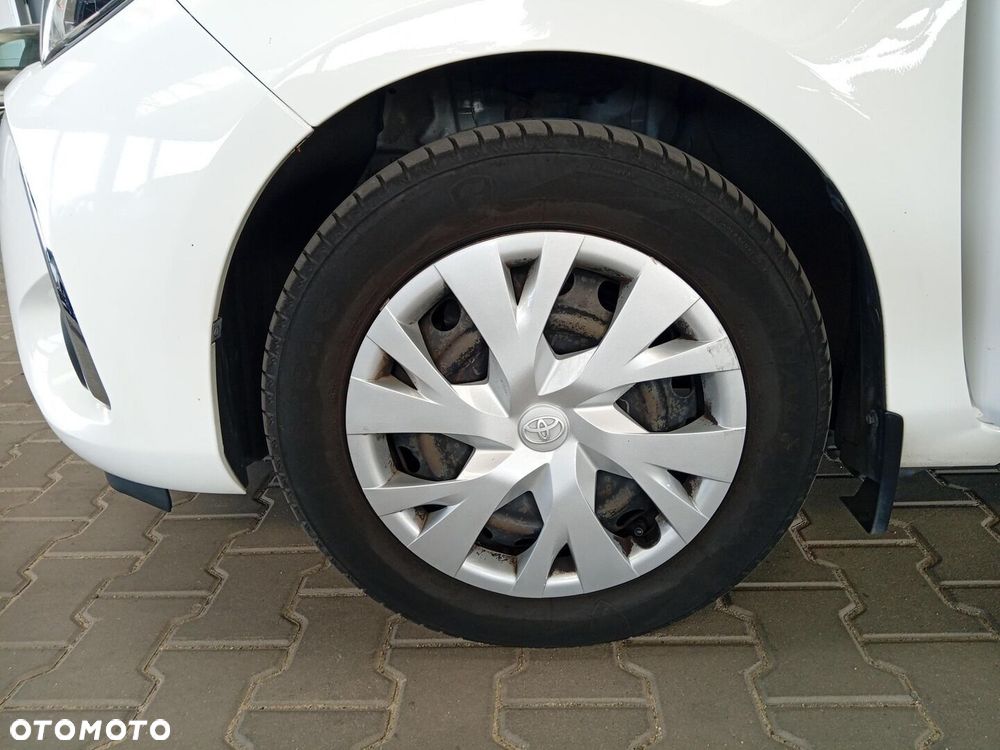 Toyota Yaris - 11