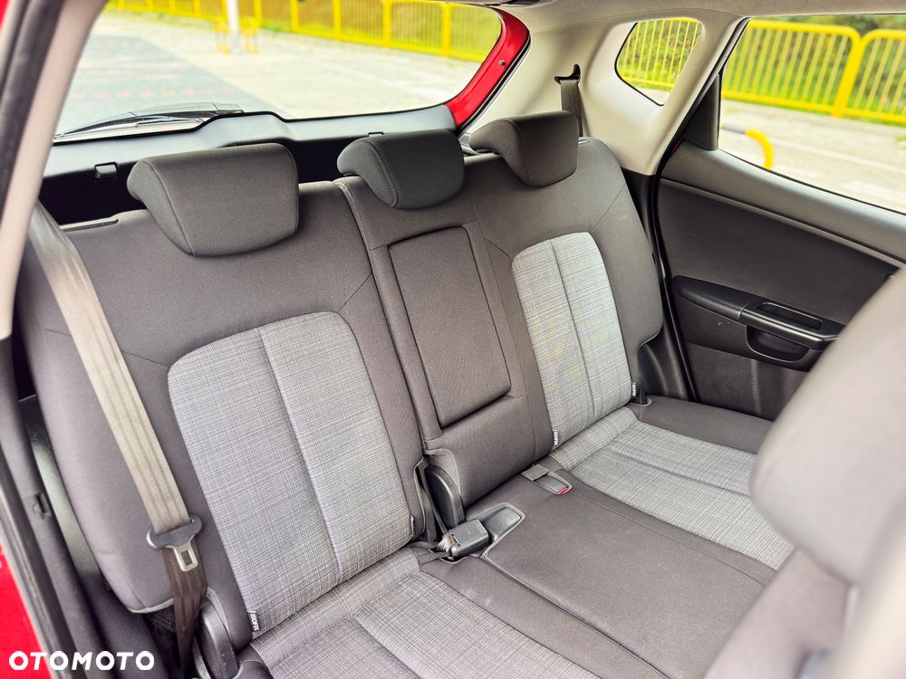 Kia Venga 1.4 L - 14