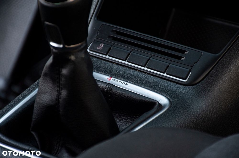 Volkswagen Tiguan 1.4 TSI 4Motion Trend & Fun - 37