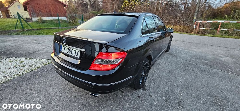 Mercedes-Benz Klasa C 350 CDI DPF 4Matic 7G-TRONIC BlueEFFICIENCY Avantgarde - 6