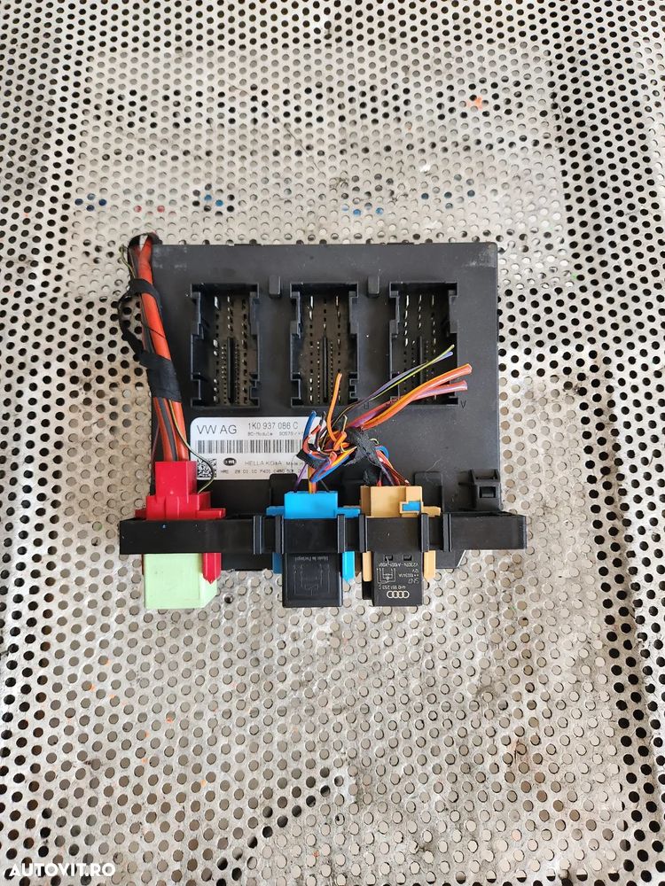 Calculator Modul Confort BCM ECU Vw Golf 6 Jetta Golf 6 Plus Cod 1KC - Dezmembrari Arad - 3