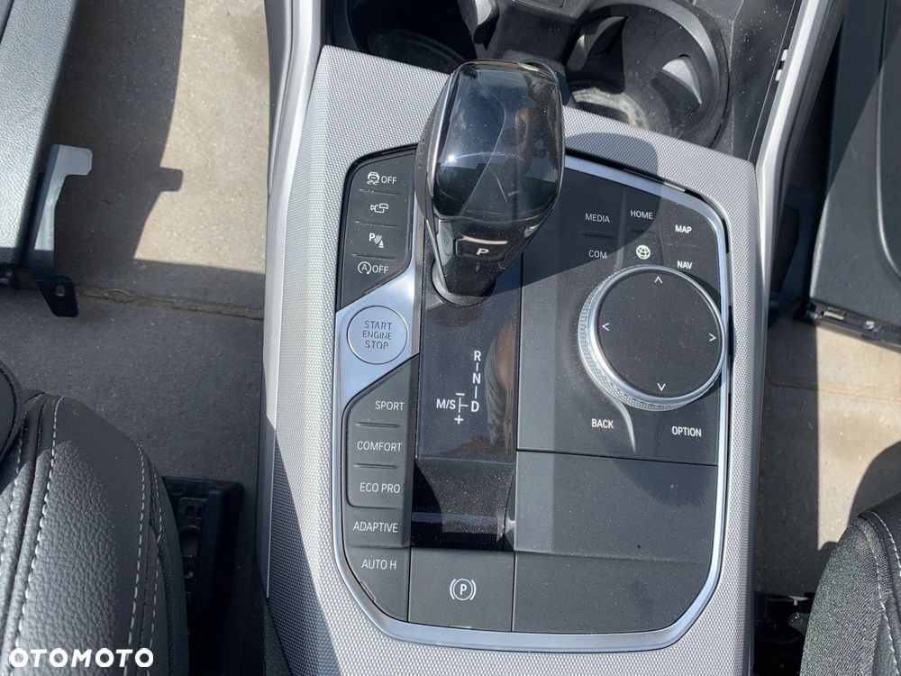 FOTELE TAPICERKA SPORTY GRZANE PAMIĘĆ ELEKTRYCZNE SKÓRA MATERIAŁ BMW 3 G21 - 14