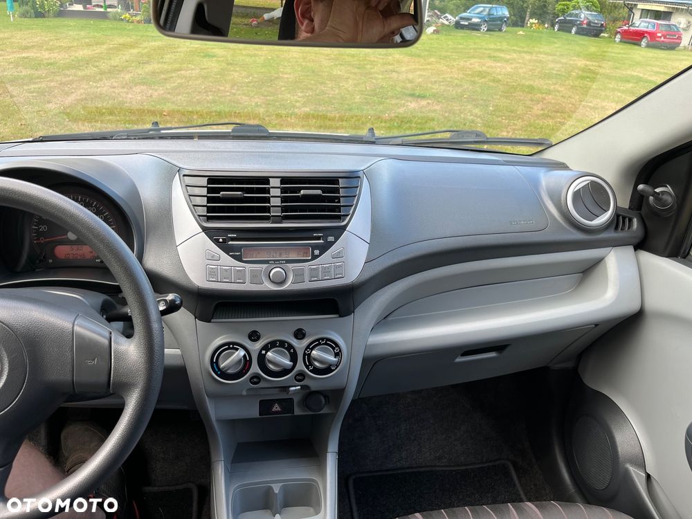 Nissan Pixo 1.0 Visia - 11