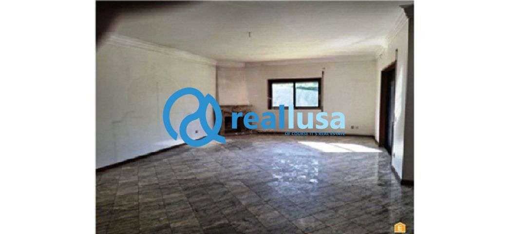 Moradia T5 Novais Vila Nova de Famalicão Retoma de banco - Grande imagem: 2/5