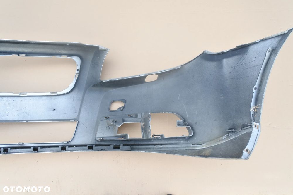 Volvo V70 III Zderzak - 4