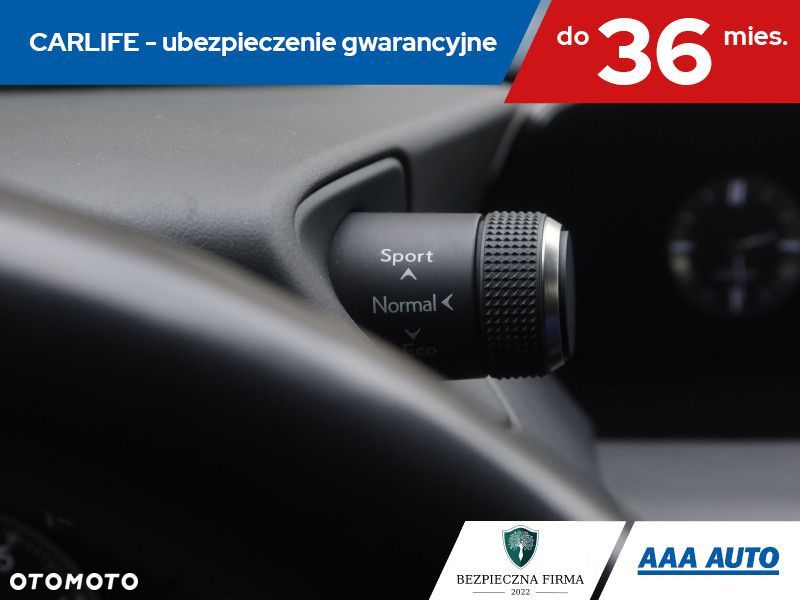Lexus UX - 19
