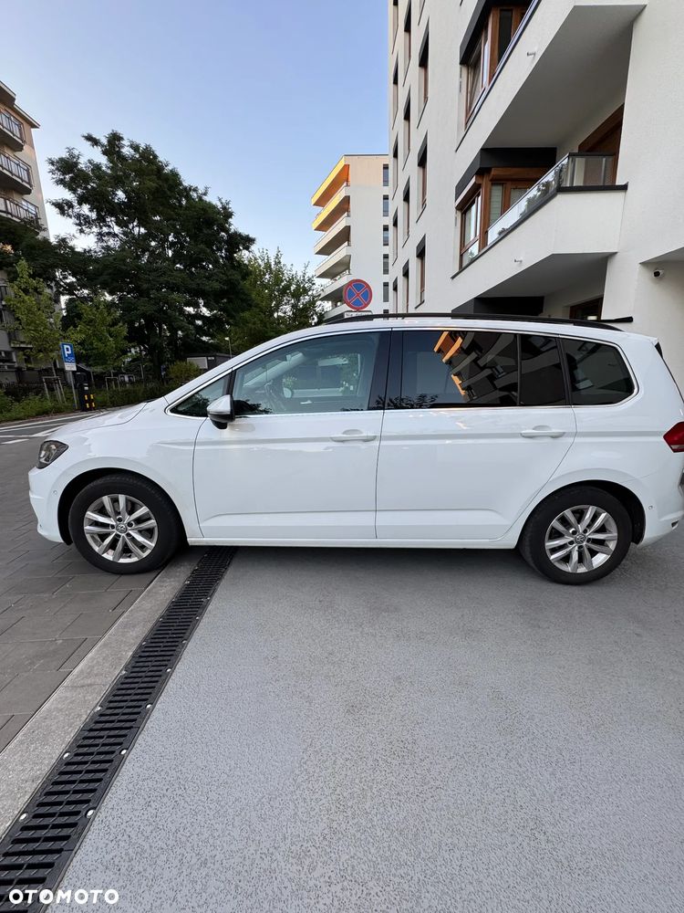 Volkswagen Touran 1.6 TDI SCR (BlueMotion Technology) DSG Comfortline - 4