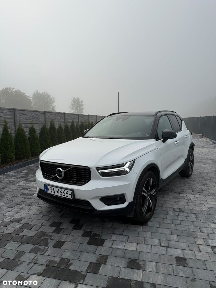 Volvo XC 40 T4 AWD R-Design - 3