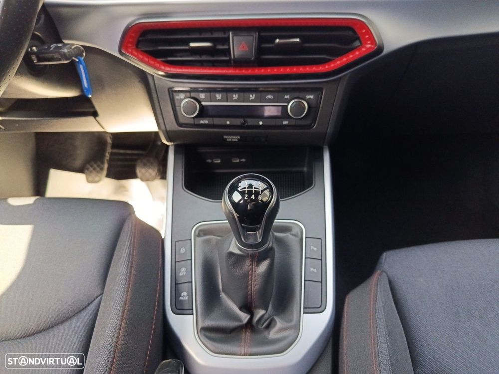 SEAT Arona 1.0 TSI FR - 11