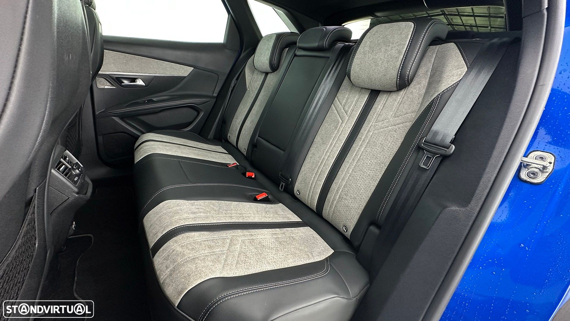 Peugeot 3008 1.6 Hybrid GT Pack e-EAT8 - 55