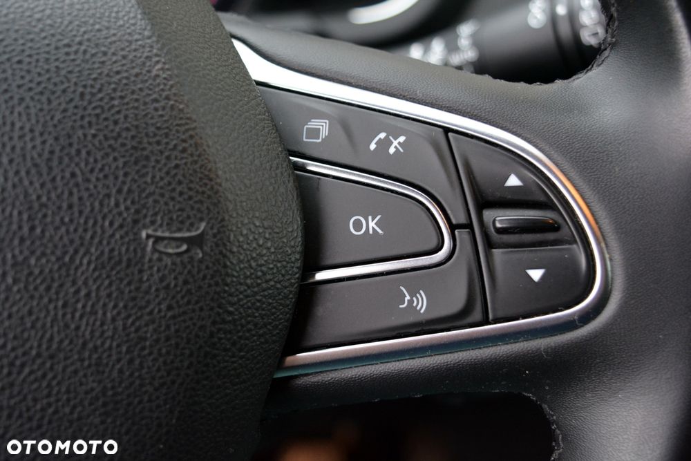 Renault Grand Scenic - 17