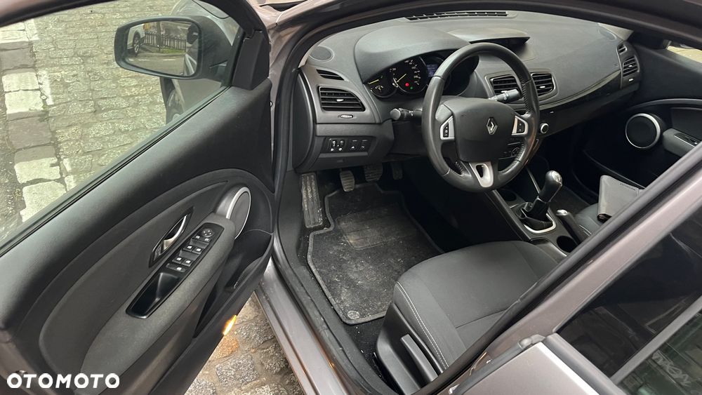 Renault Fluence - 12