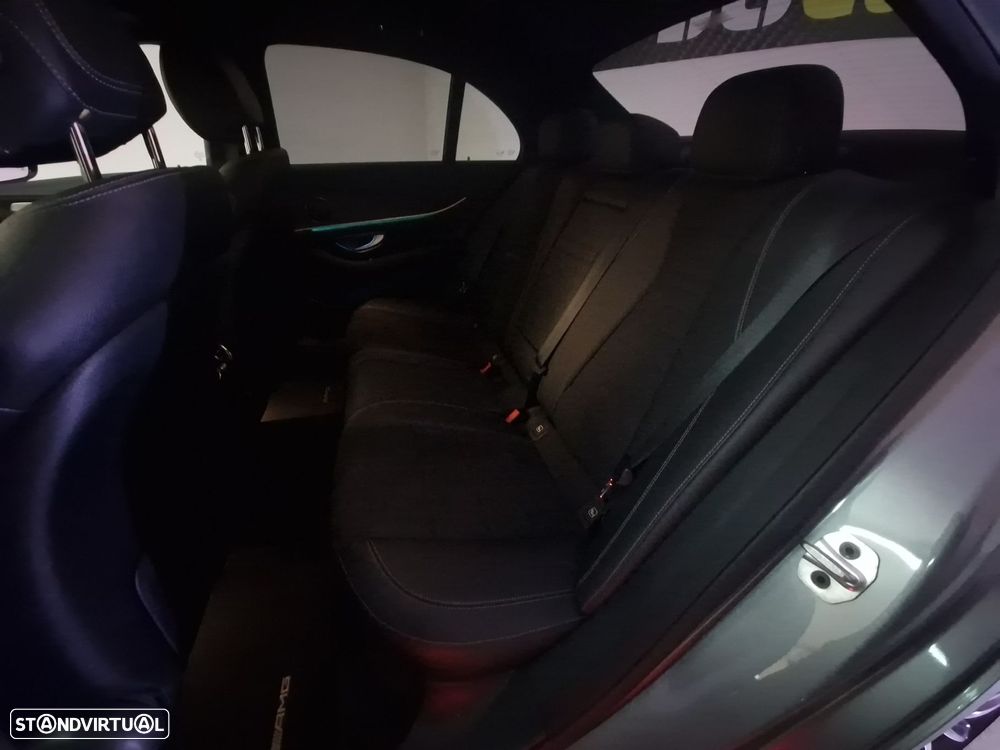 Mercedes-Benz E 220 d AMG Line - 20