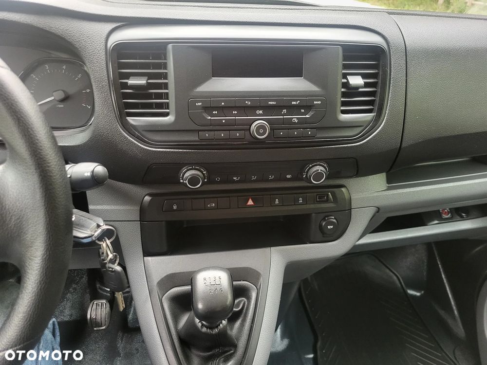 Opel Vivaro - 26