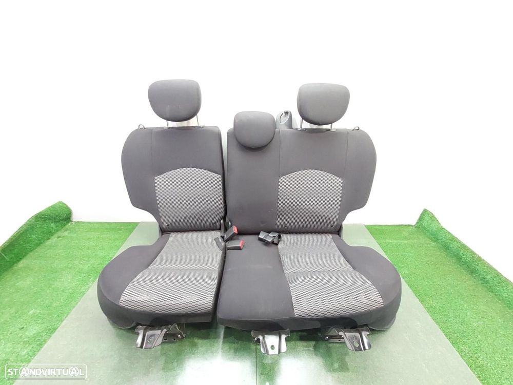 BANCOS TRASEIROS NISSAN MICRA - 1