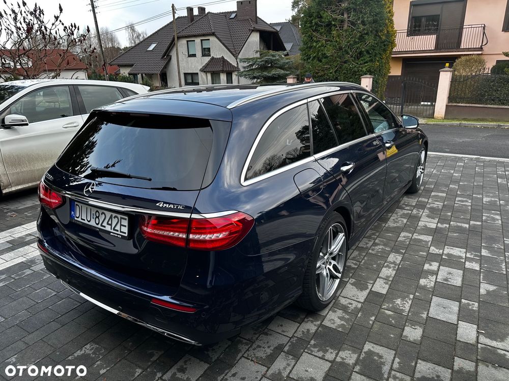 Mercedes-Benz Klasa E 220 d 4-Matic 9G-TRONIC - 3