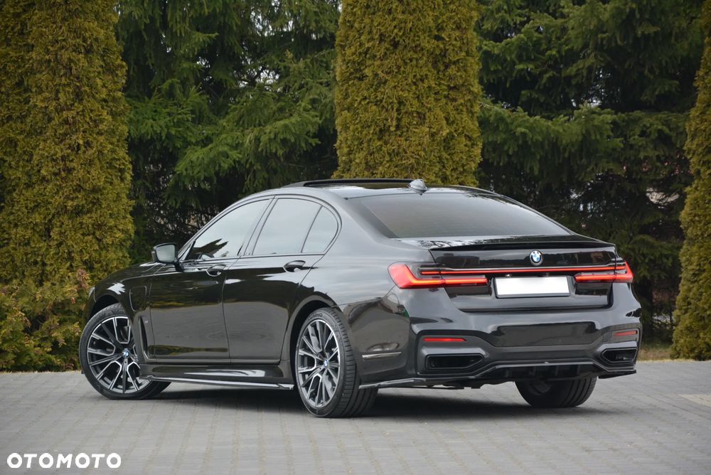 BMW Seria 7 - 11