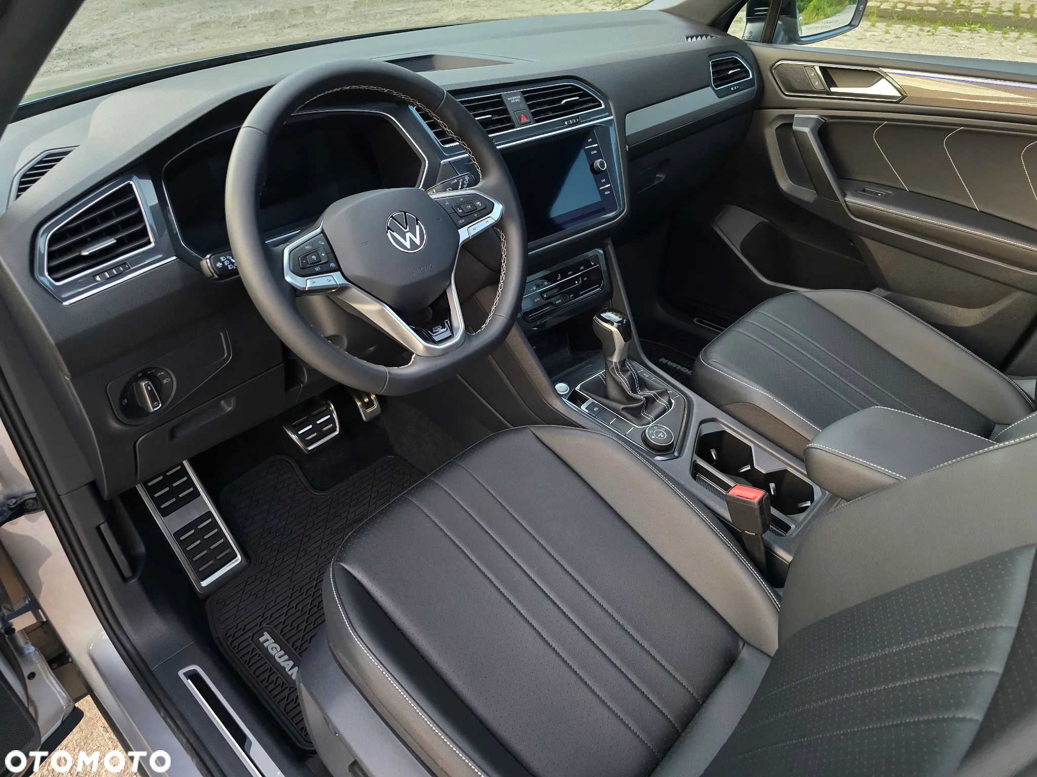 Volkswagen Tiguan - 12