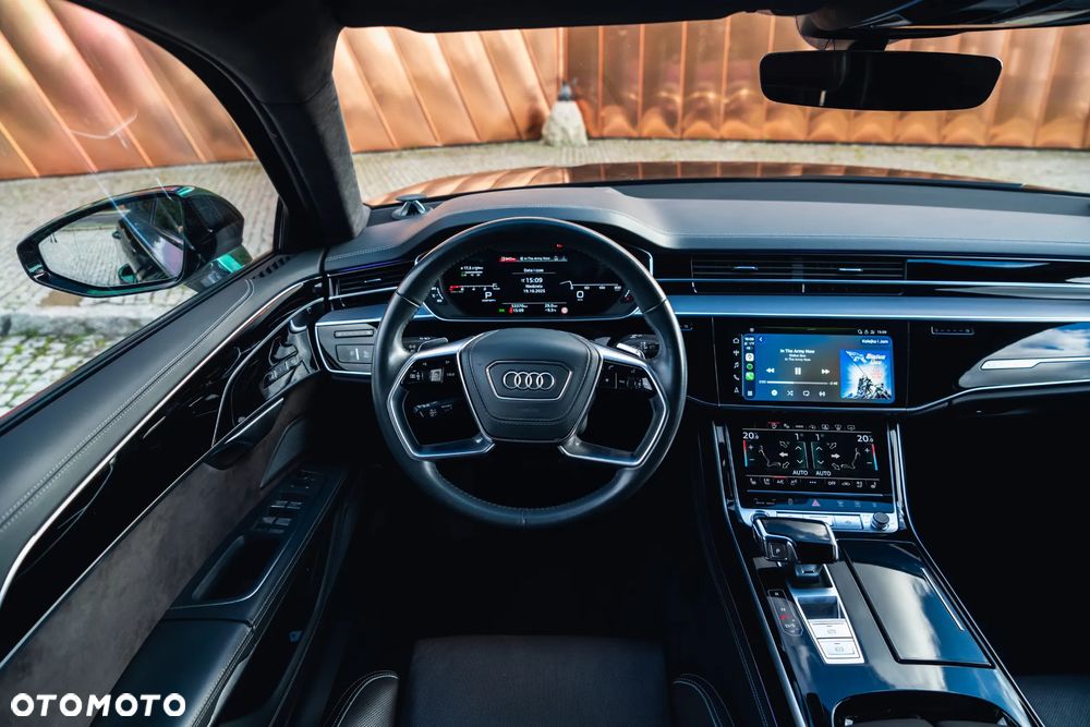 Audi A8 - 24
