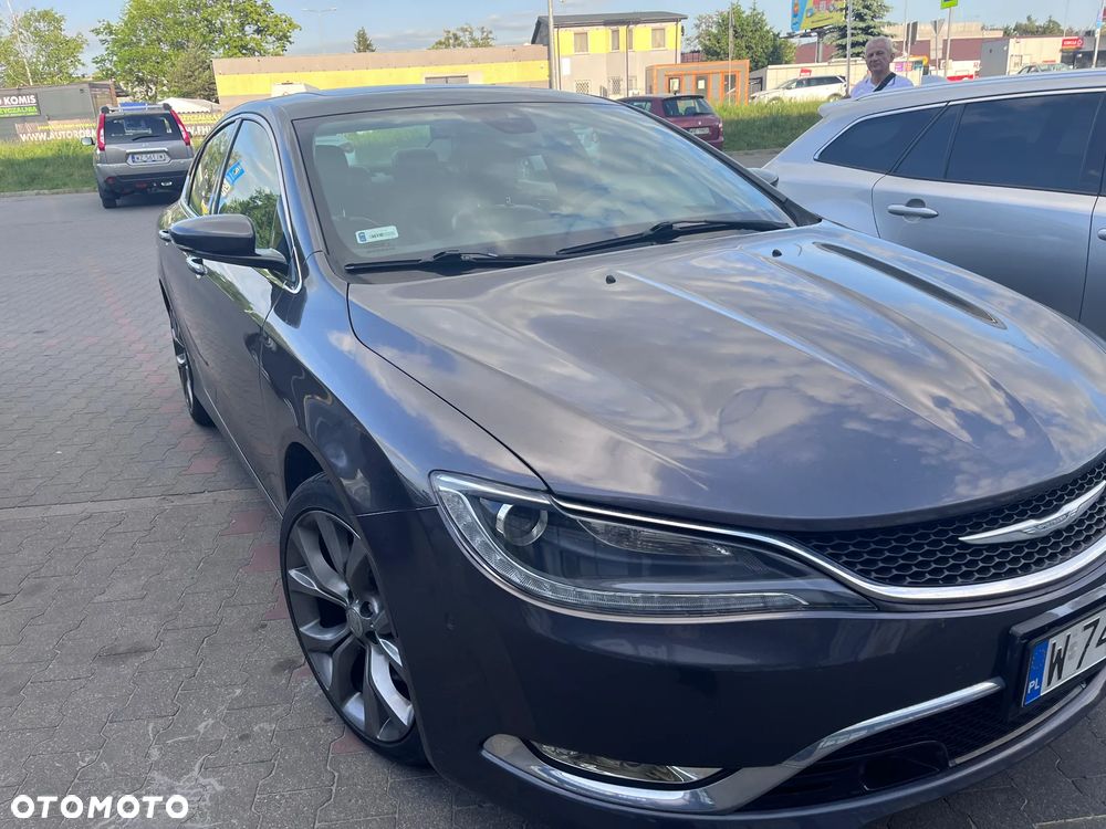 Chrysler 200 - 2