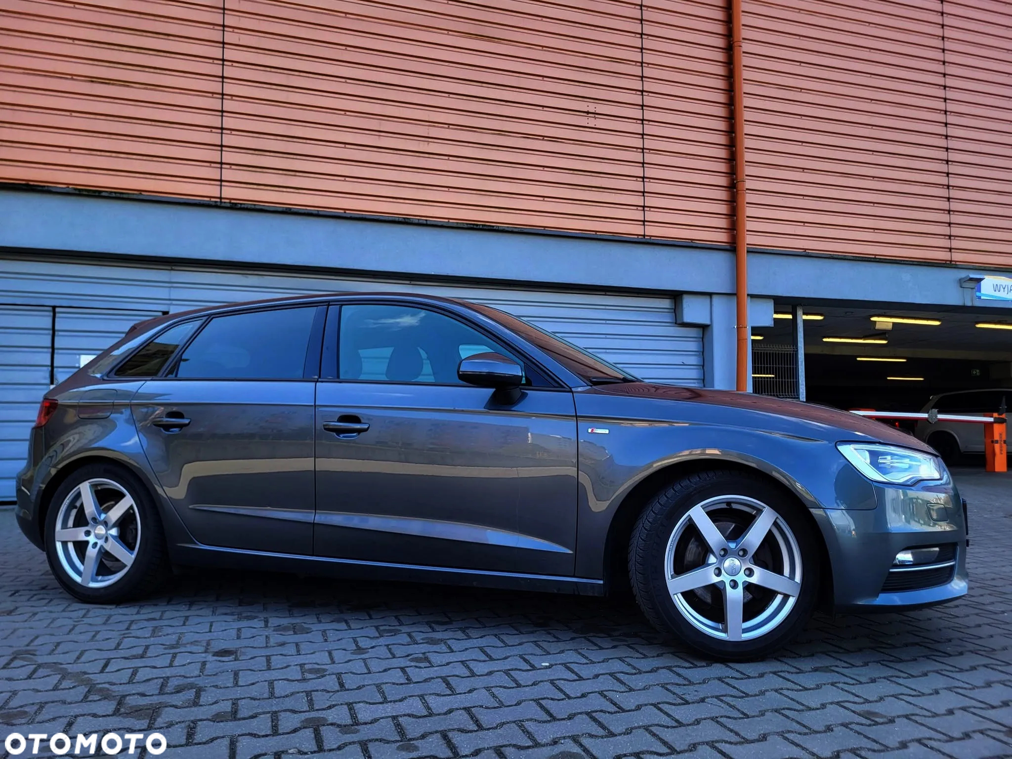 Audi A3 1.4 TFSI cylinder on demand Sportback S tronic S line Sportpaket - 15