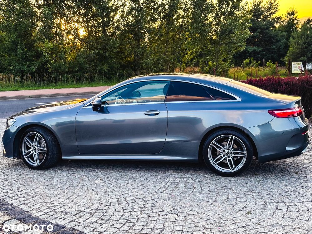 Mercedes-Benz Klasa E 220 d Coupe 4-Matic 9G-TRONIC - 10