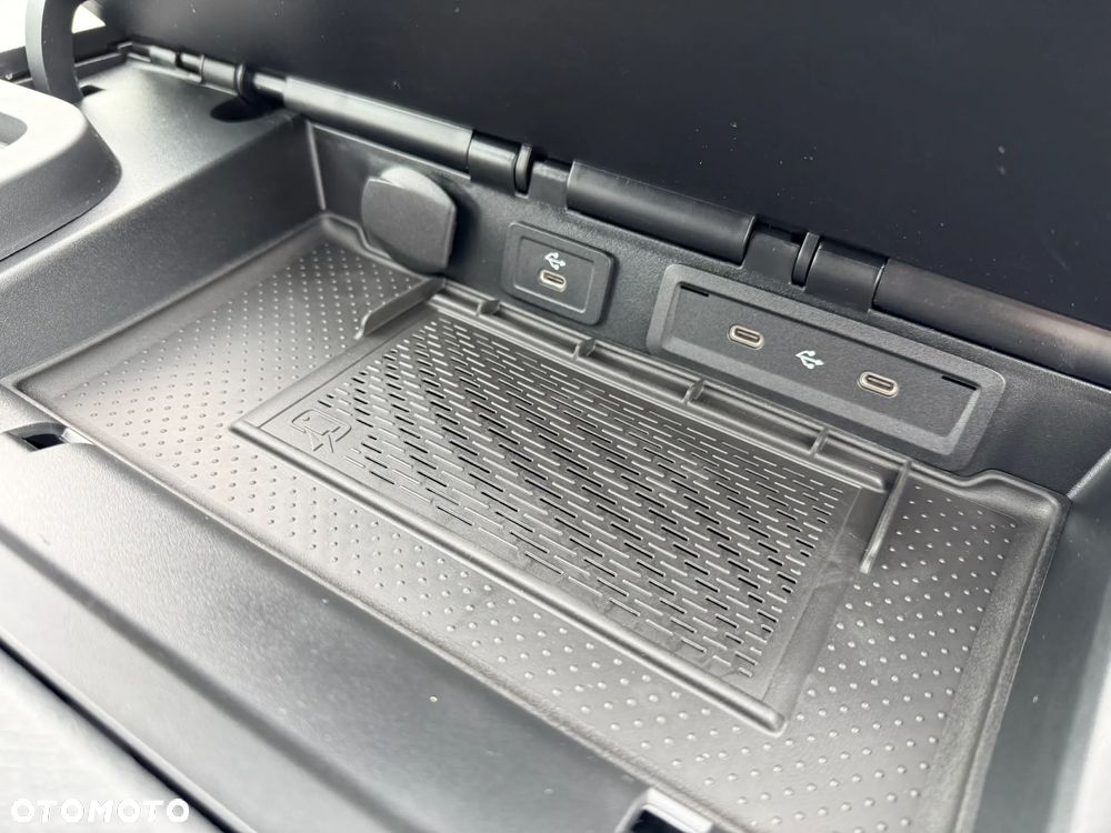 Mercedes-Benz Sprinter - 23