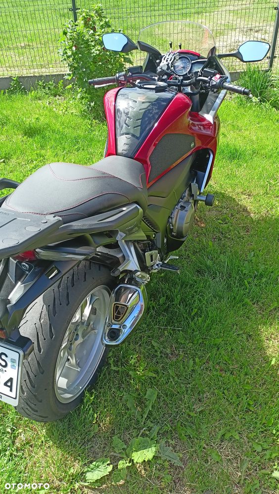 Honda VFR - 11