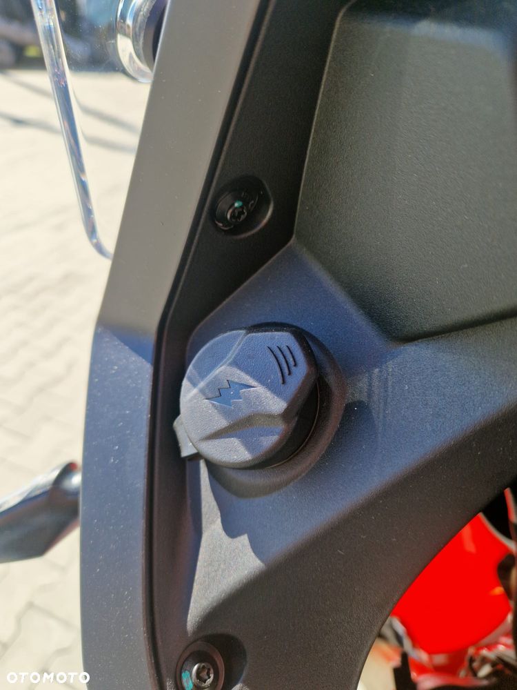 QJMOTOR SRT 125DX - 7
