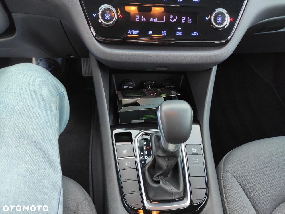 Hyundai IONIQ 1.6 GDI Premium - 22