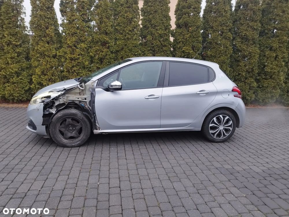 Peugeot 208 1.6 BlueHDi Active S&S - 7