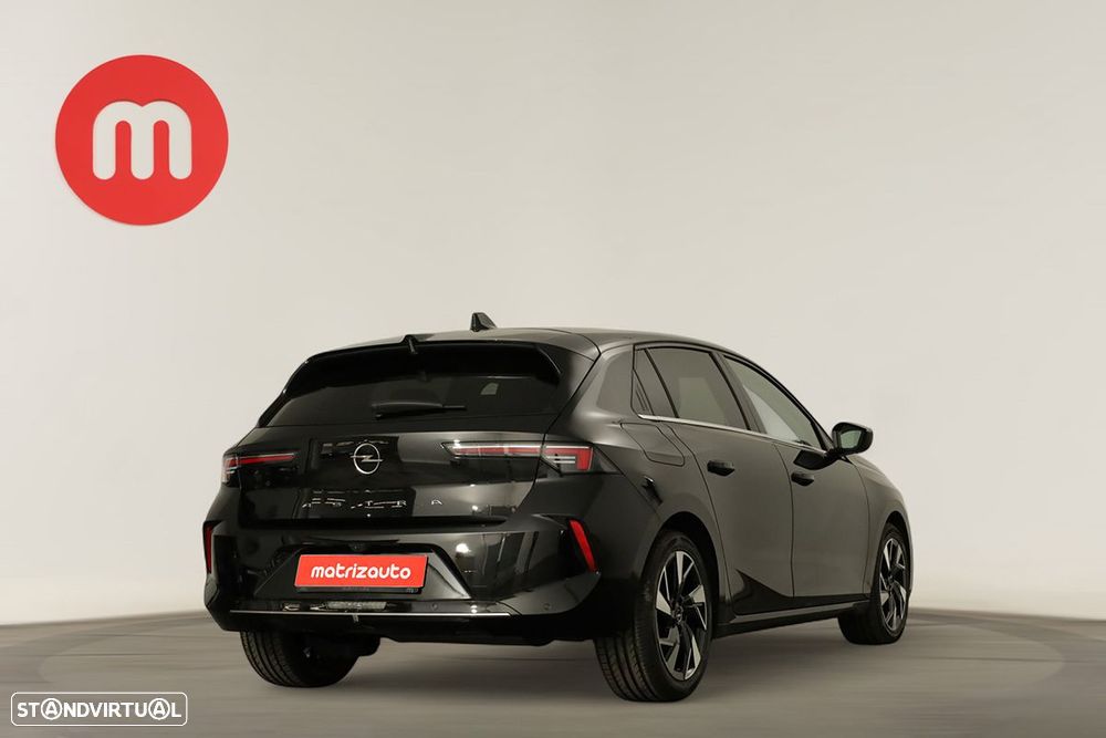 Opel Astra 1.2 T Elegance - 4