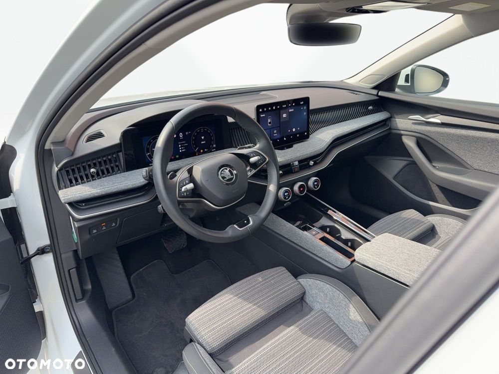 Skoda Superb 2.0 TDI SCR 4x4 Selection DSG - 10