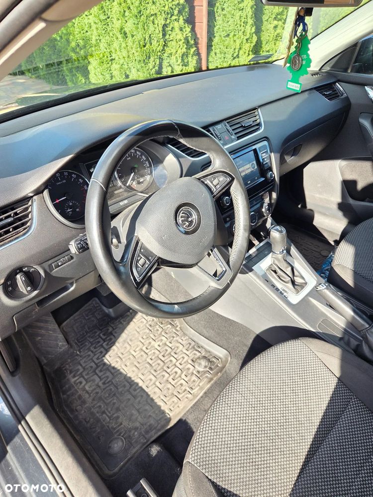 Skoda Octavia 2.0 TDI Ambition DSG - 10