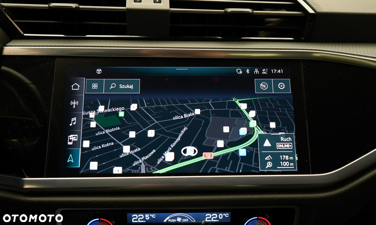 Audi Q3 - 30