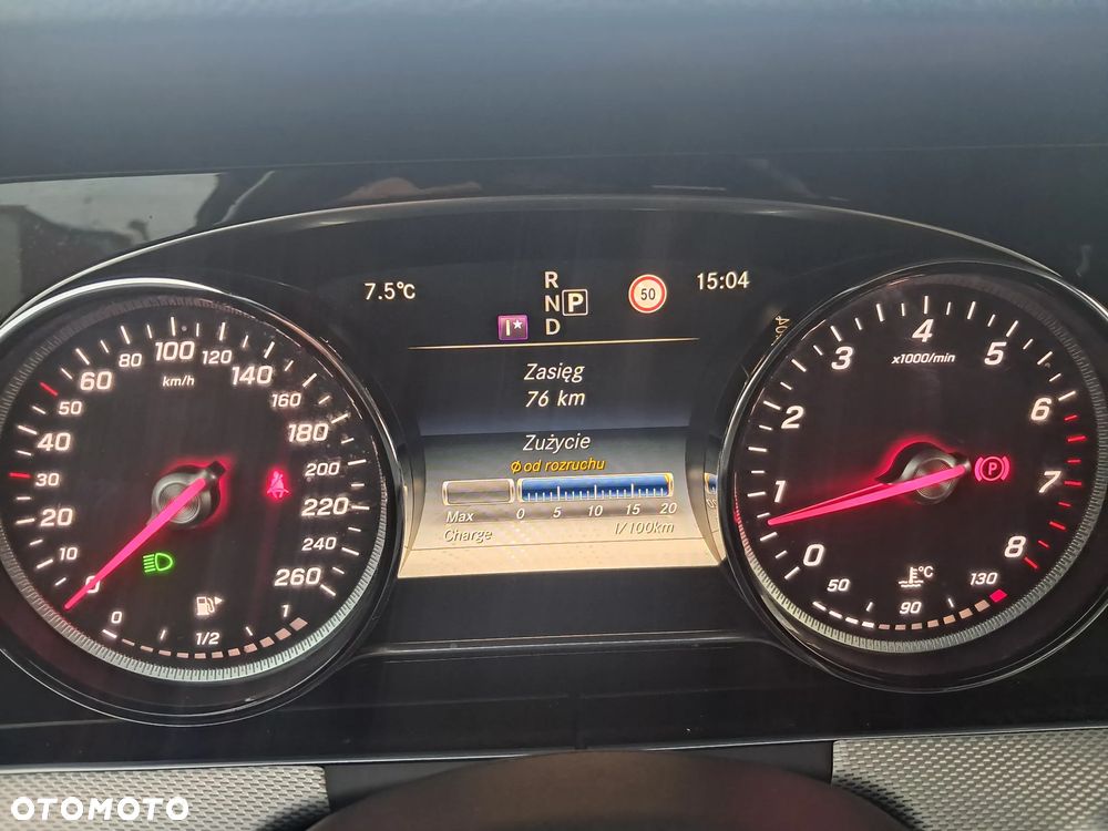 Mercedes-Benz Klasa E 200 9G-TRONIC - 28