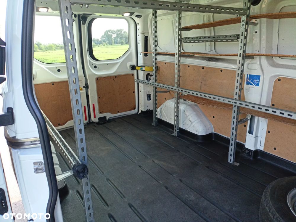 Ford Transit Custom - 9